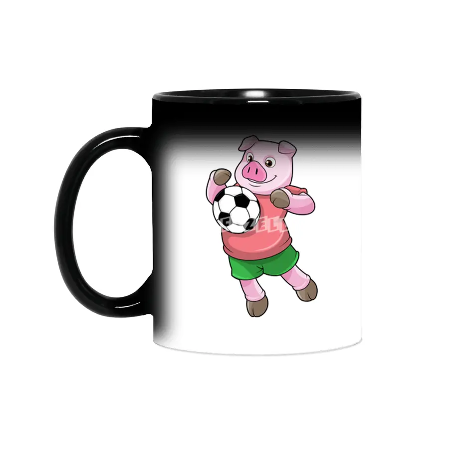 Pig at Soccer Sports Sihirli Kupa