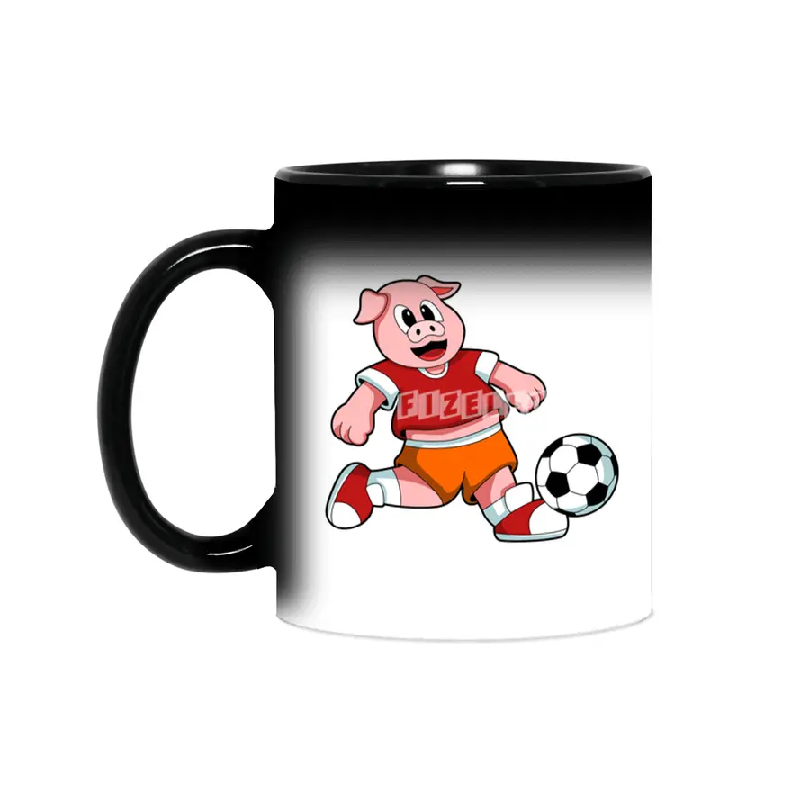 Pig at Sports with Soccer Sihirli Kupa