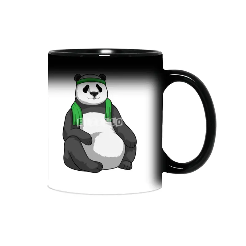Panda at Fitness with Towel Sihirli Kupa