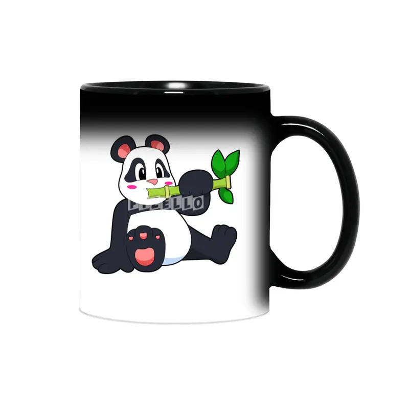 Panda with Bamboo Sihirli Kupa