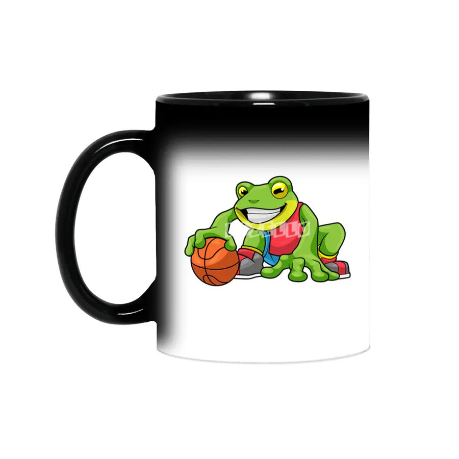 Frog at Sports with Basketball Sihirli Kupa