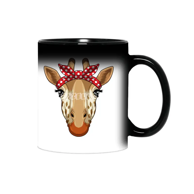 Giraffe with Bandana Sihirli Kupa