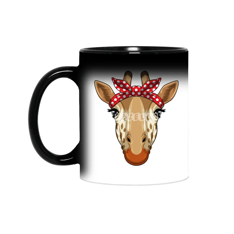Giraffe with Bandana Sihirli Kupa