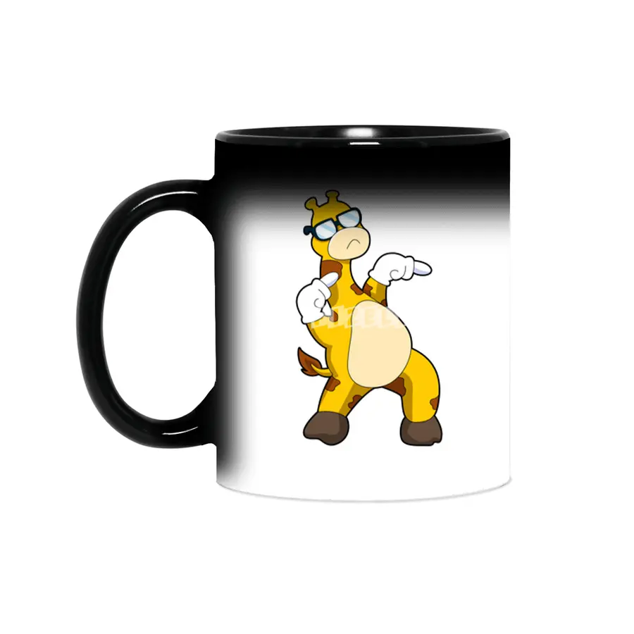 Giraffe with Sunglasses Sihirli Kupa