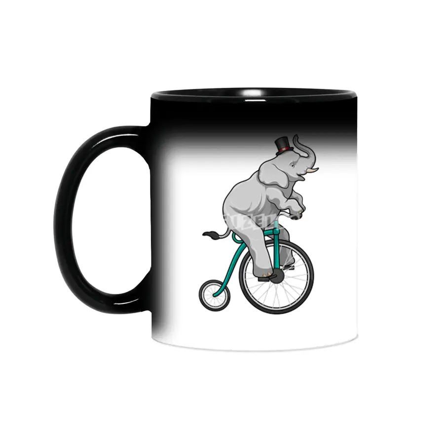 Elephant at Circus with Bicycle Sihirli Kupa