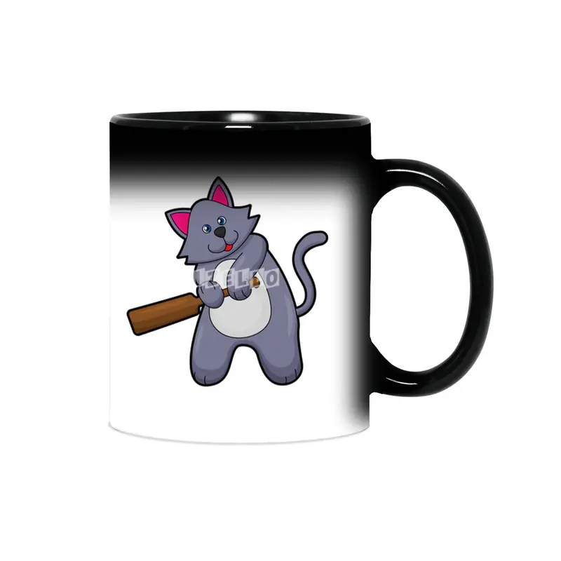 Cat at Cricket with Cricket bat Sihirli Kupa