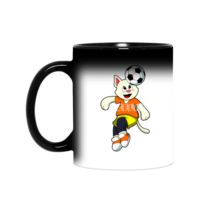 Cat at Sports with Soccer Sihirli Kupa