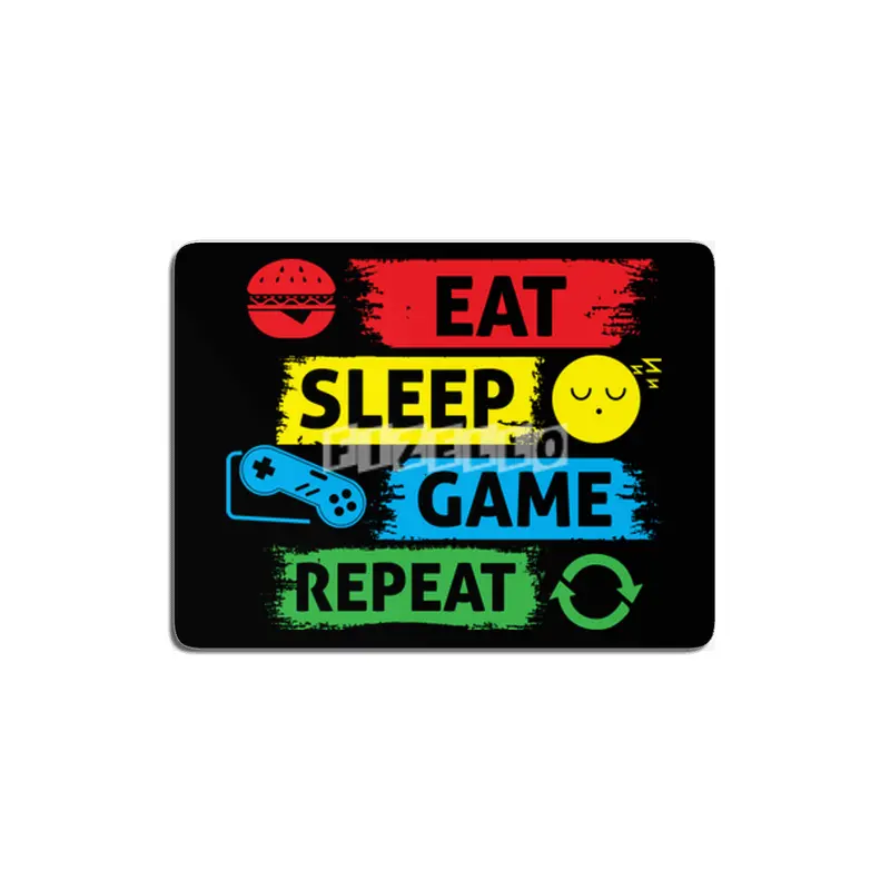 Esport eat sleep game repeat Essential T-Shirt MDF Tablo