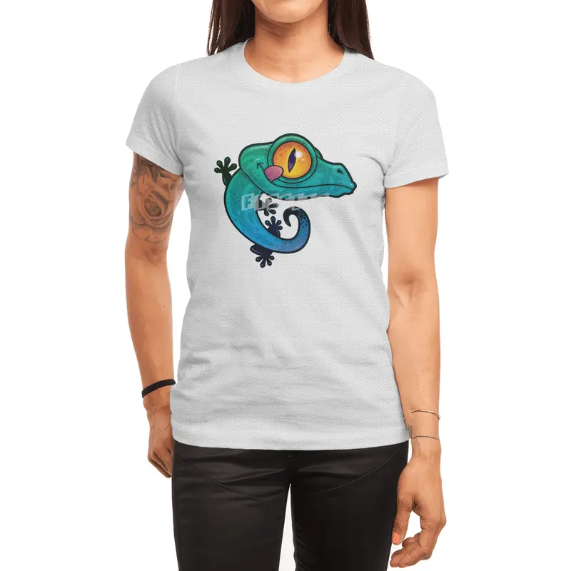 Cute Gecko Lizard Licking His Eye Spor T-Shirt