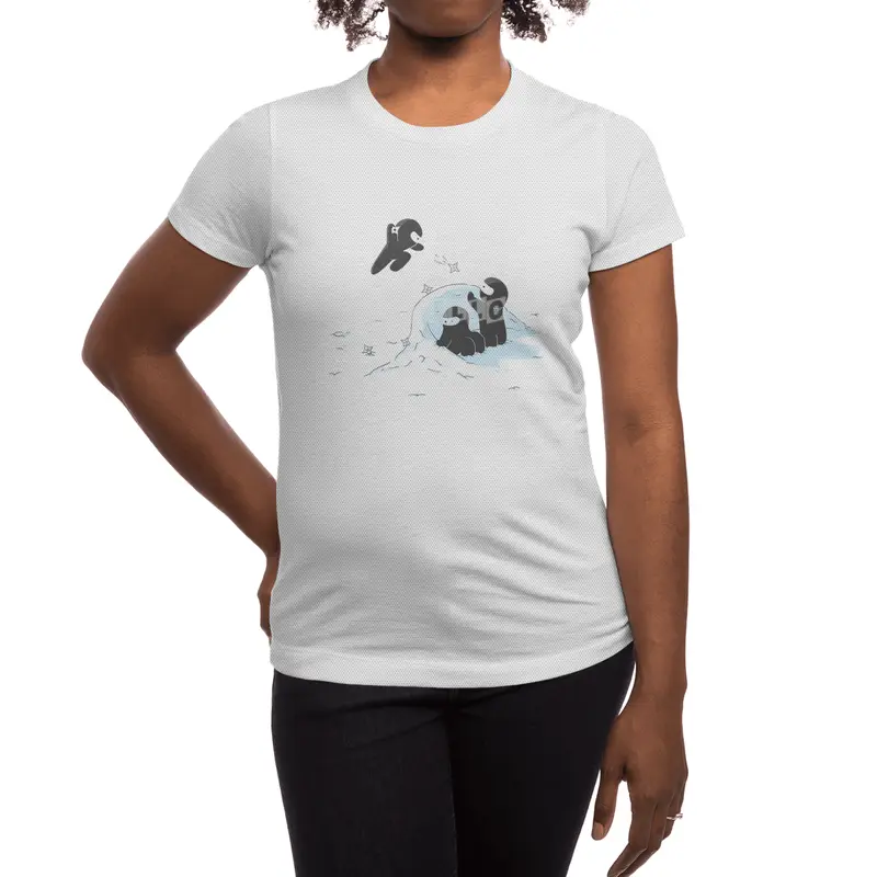 Ninjas don't camoflage well in winter Spor T-Shirt