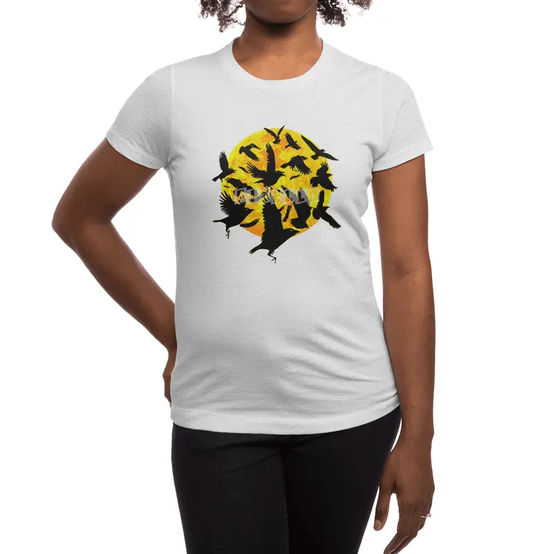 black birds flock in the dead of night Spor T-Shirt