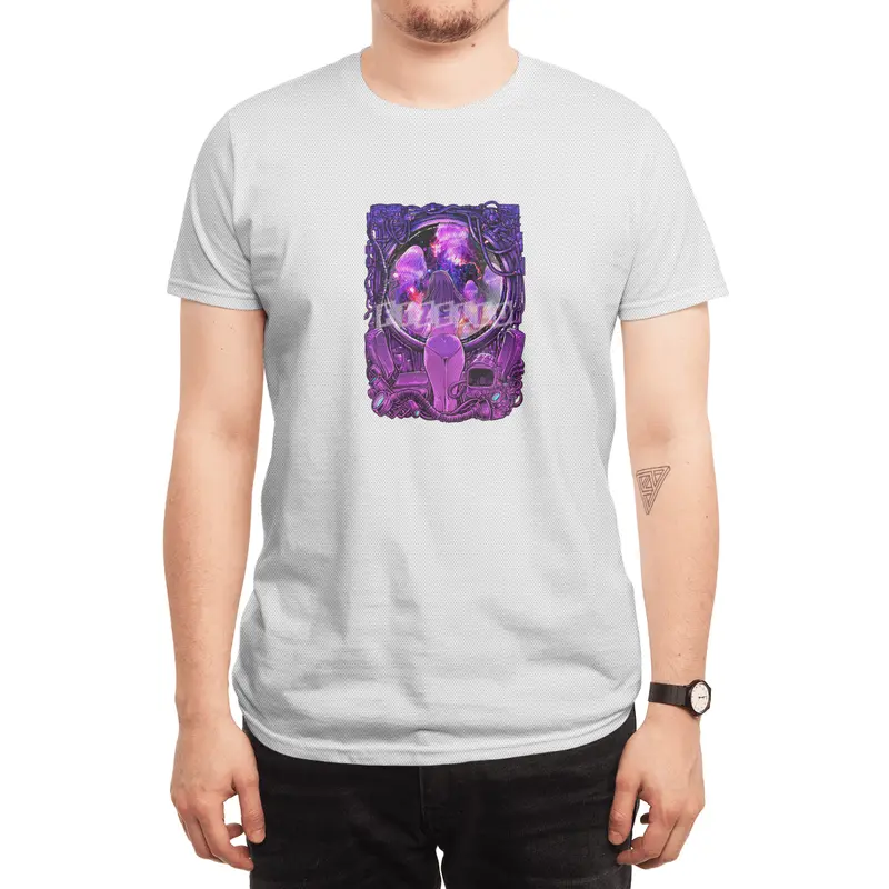 A girl in purple room Spor T-Shirt
