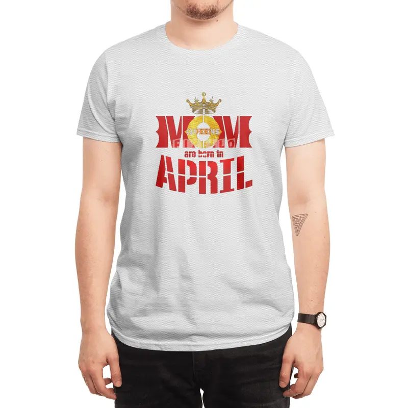 Mom mother Queens are born in april Spor T-Shirt