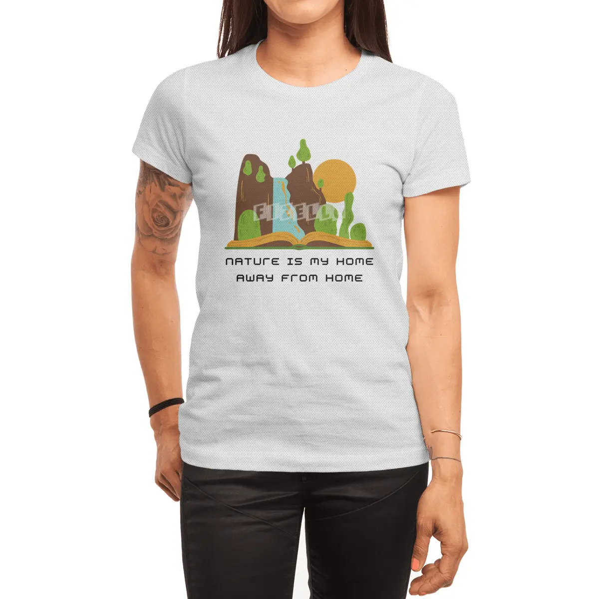 Nature is my home away from home Spor T-Shirt