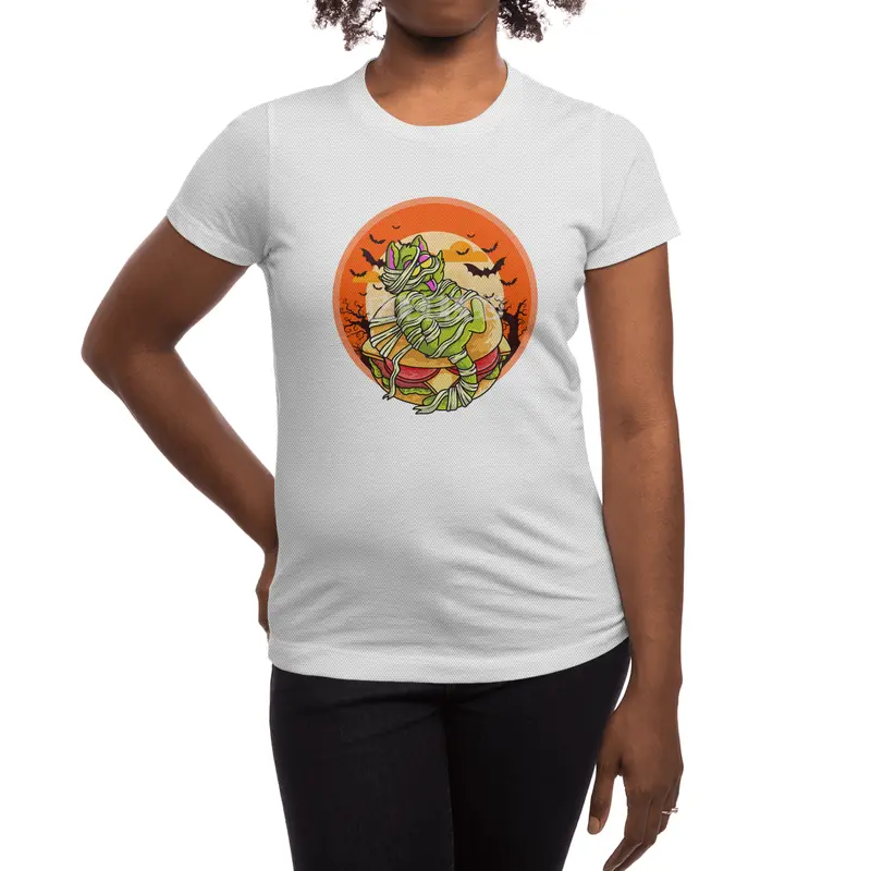 Cute Spooky Halloween Mummy Cat with Burger Spor T-Shirt