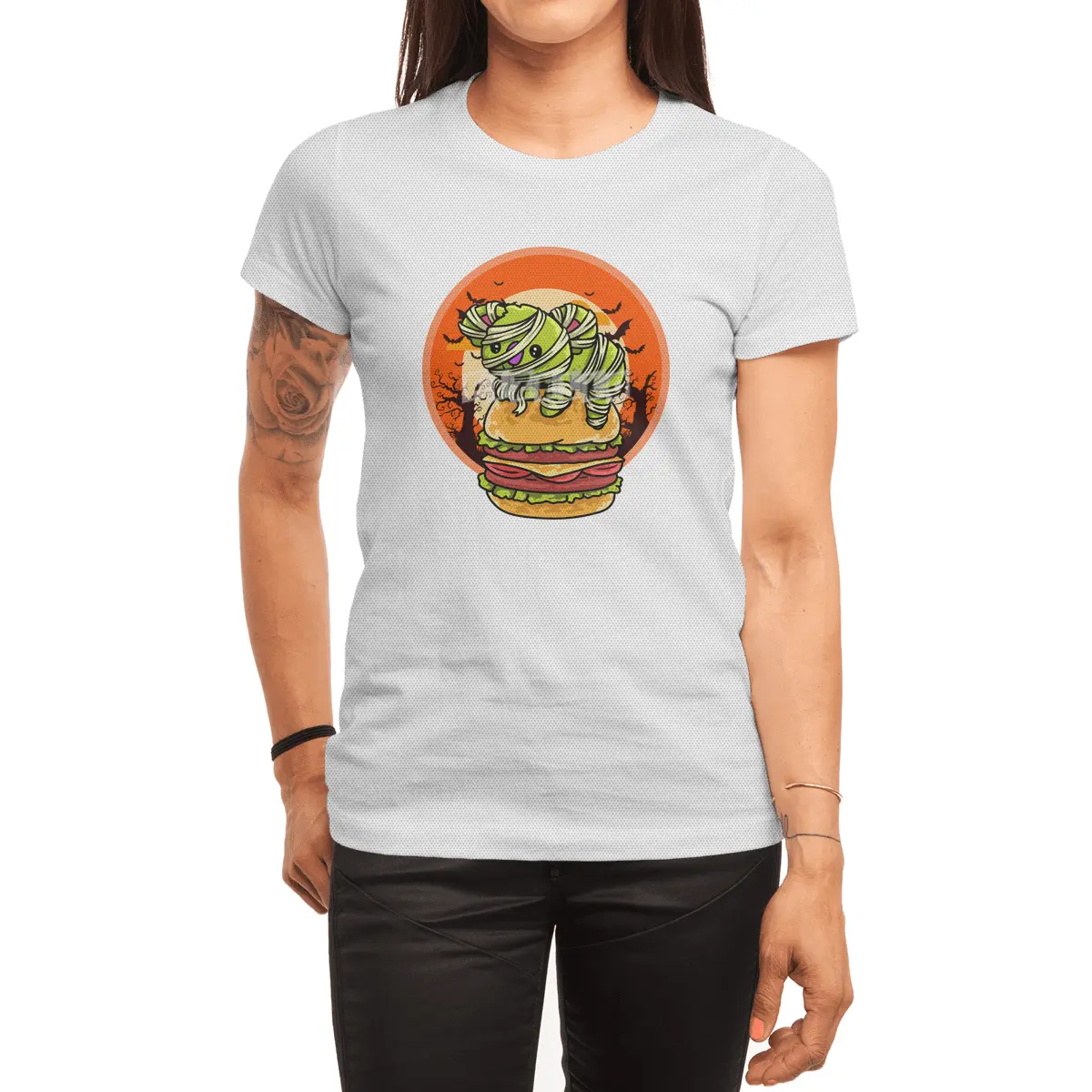 Cute Spooky Halloween Mummy T-Rex with Burger Spor T-Shirt