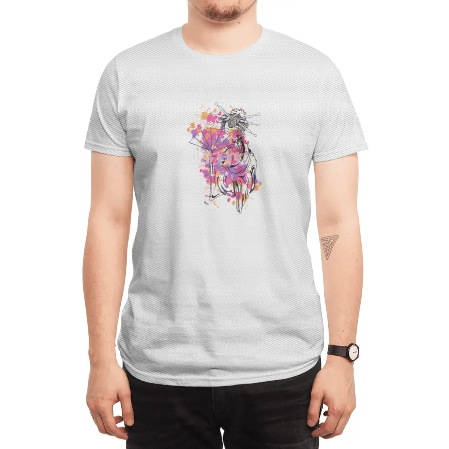 BEAUTIFUL JAPANESE WOMAN - Colorful Kimono Woman With Fan Spor T-Shirt