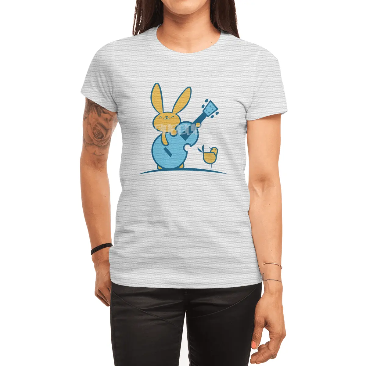 Bass Bunny and the Bird Spor T-Shirt