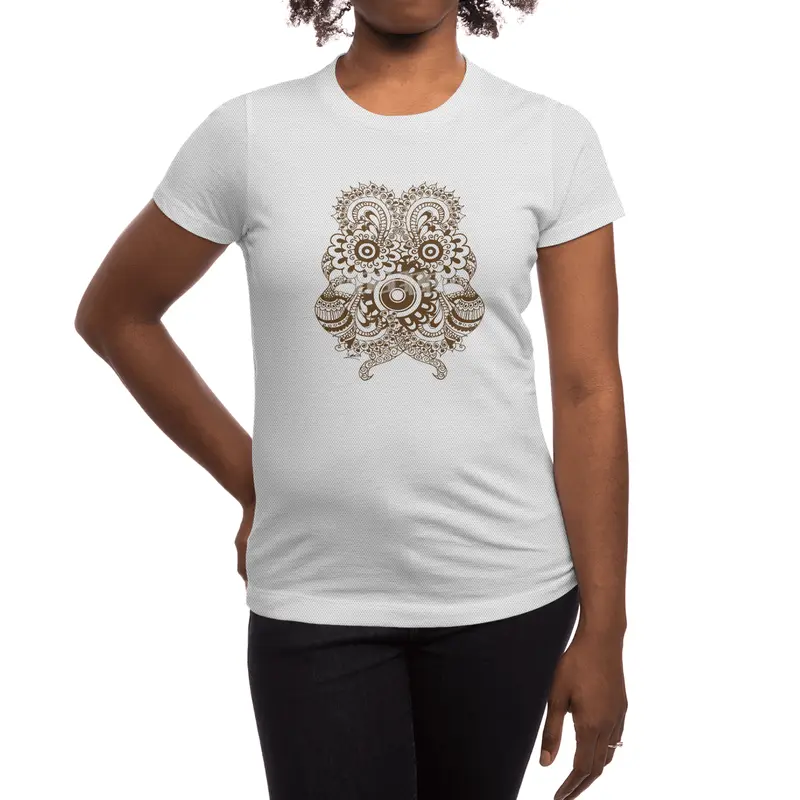 I See A Butterfly Spor T-Shirt