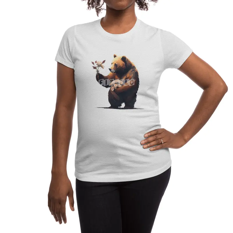 bear holds flowers Spor T-Shirt
