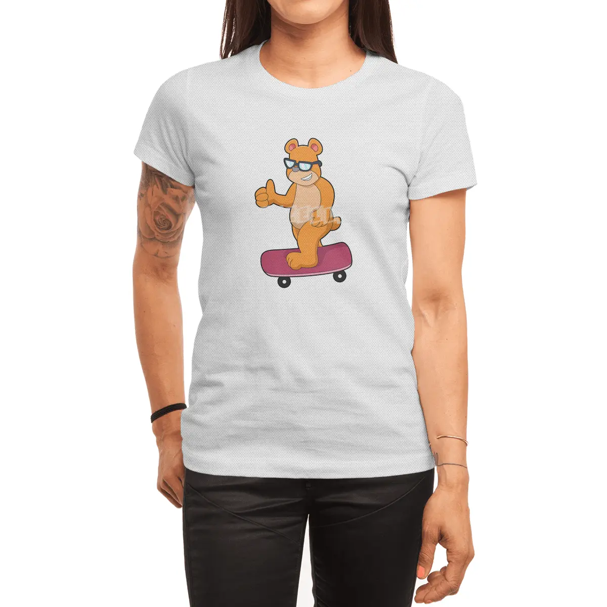 Bear as Skater with Skateboard Spor T-Shirt