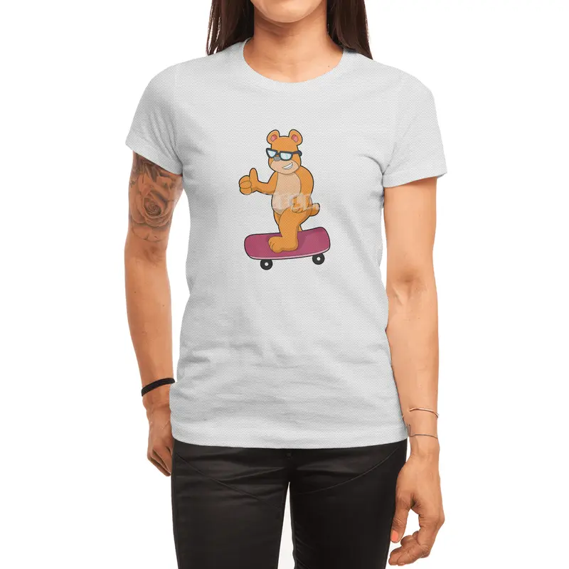 Bear as Skater with Skateboard Spor T-Shirt