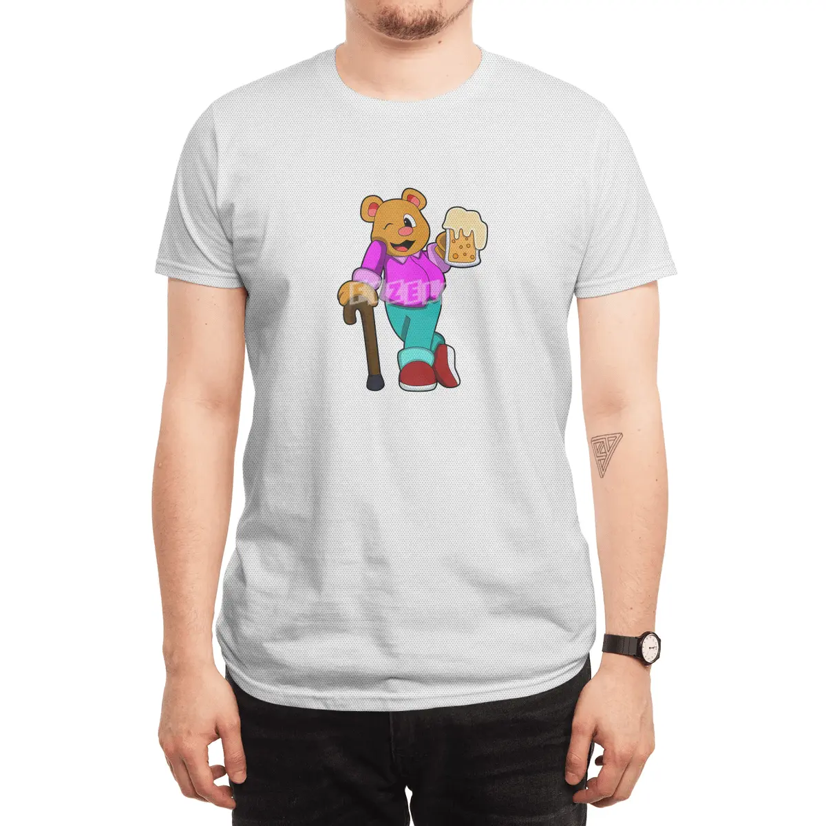 Bear with Glass of Beer & Walkingstick Spor T-Shirt