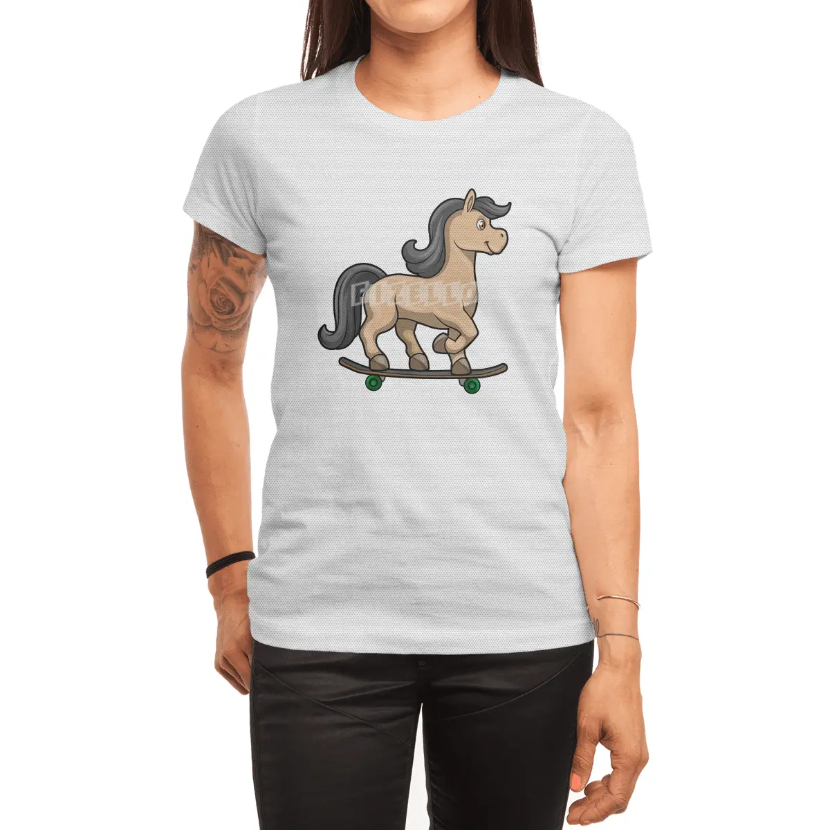 Horse as Skater with Skateboard Spor T-Shirt