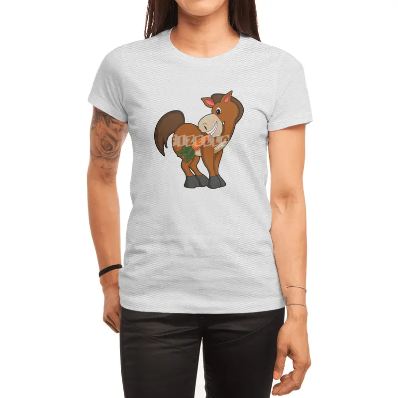 Horse with Carrot Spor T-Shirt