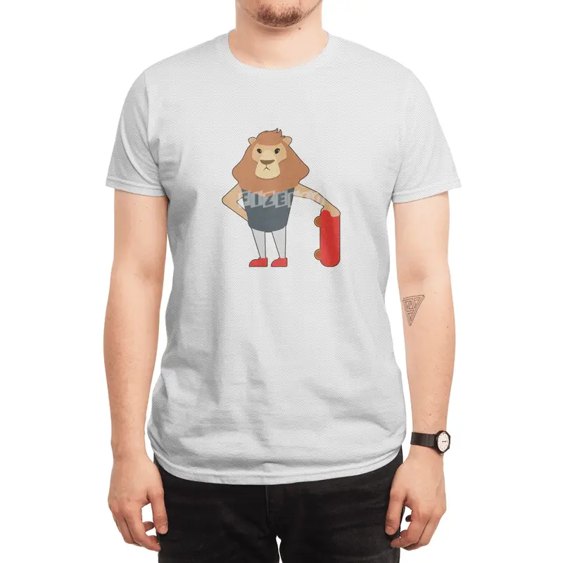 Lion as Skater with Skateboard Spor T-Shirt