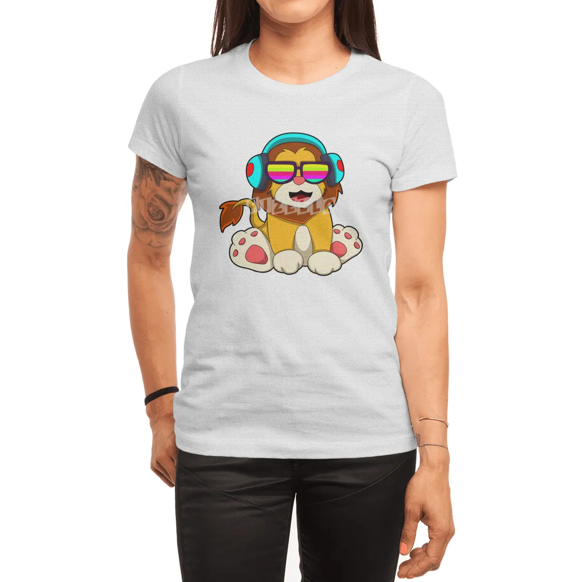 Lion at Music with Headphone & Glasses Spor T-Shirt