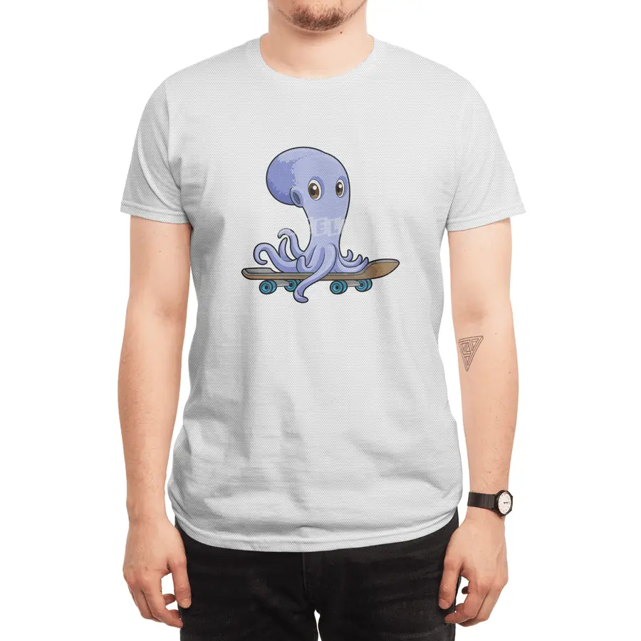 Octopus as Skater with Skateboard Spor T-Shirt