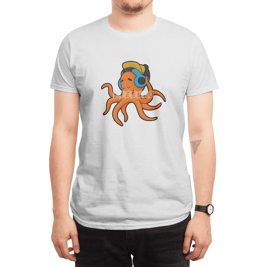 Octopus at Music with Headphone Spor T-Shirt