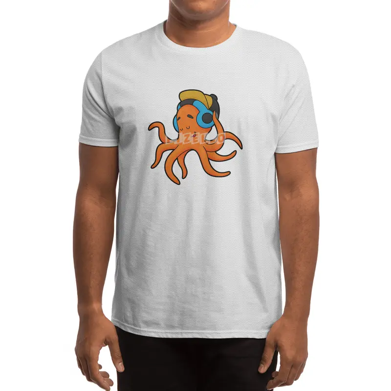 Octopus at Music with Headphone Spor T-Shirt
