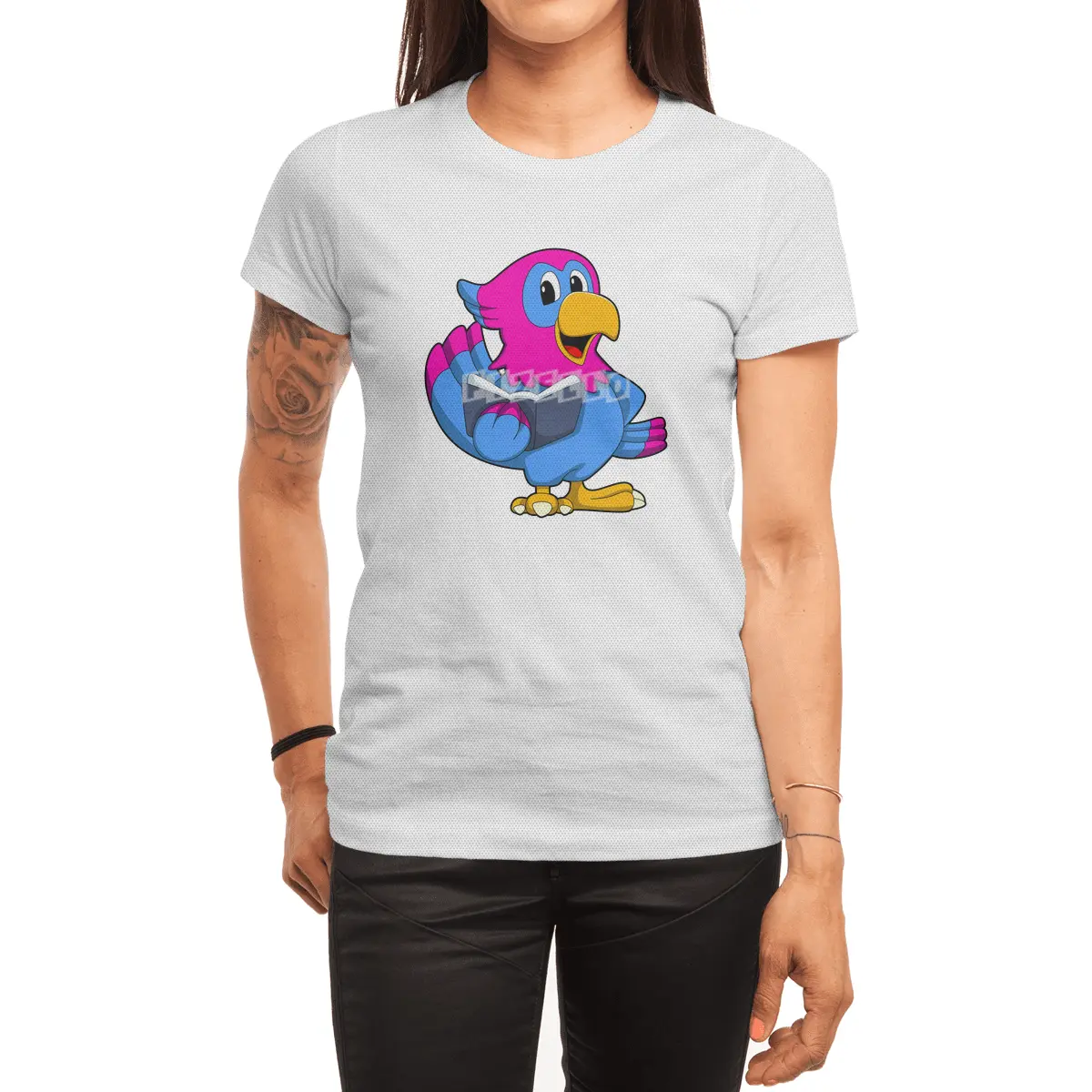 Parrot with Book Spor T-Shirt