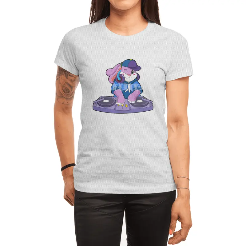 Bunny as Musician with Mixer Spor T-Shirt