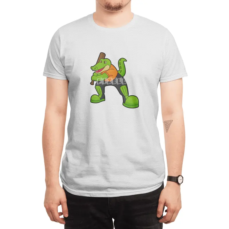 Crocodile at Cricket with Cricket bat Spor T-Shirt
