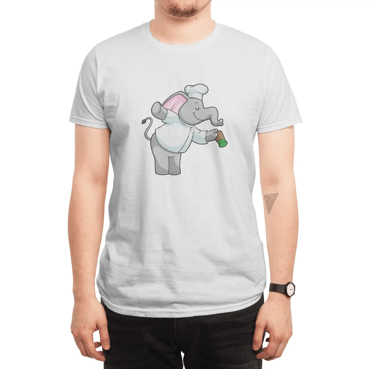 Elephant as Chef with Salt shaker Spor T-Shirt