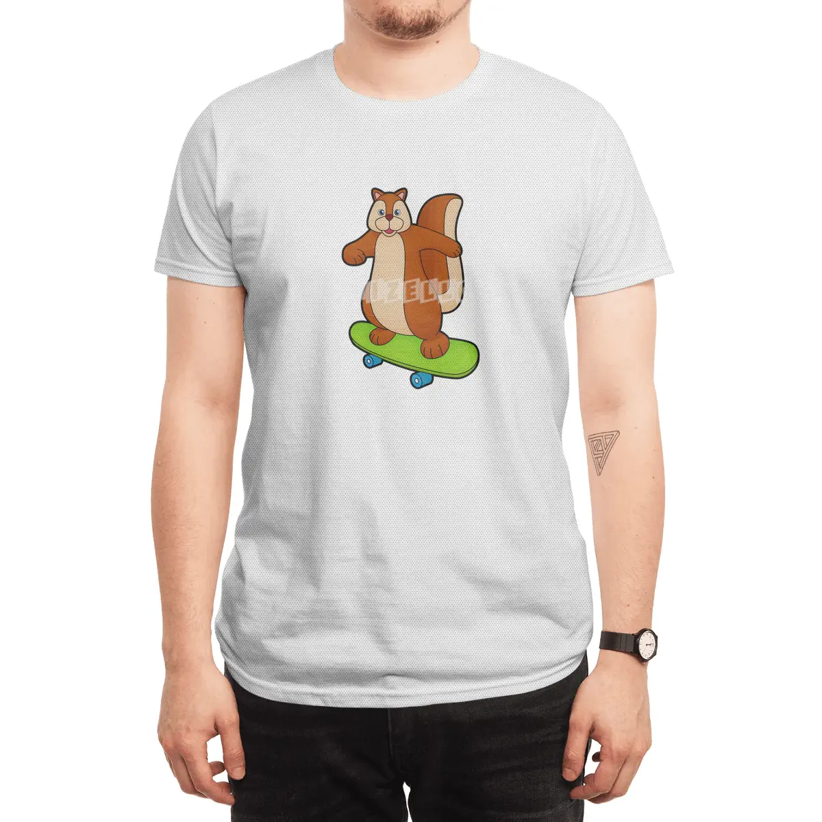 Squirrel as Skater with Skateboard Spor T-Shirt