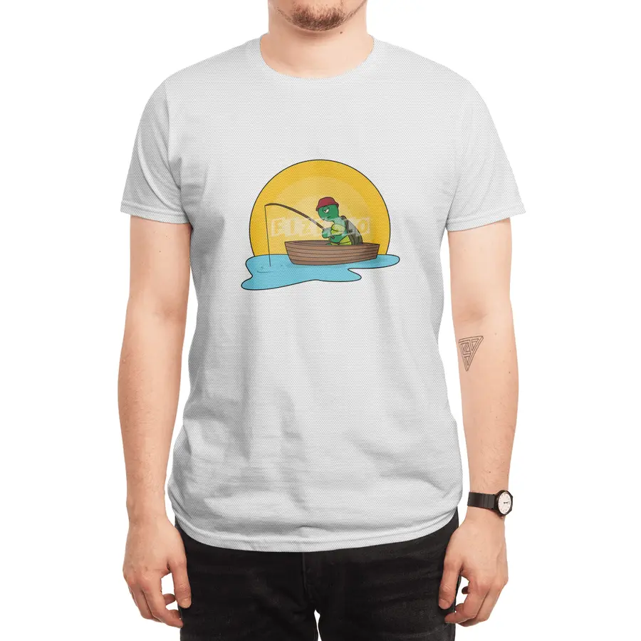 Turtle as Angler in Boat Spor T-Shirt