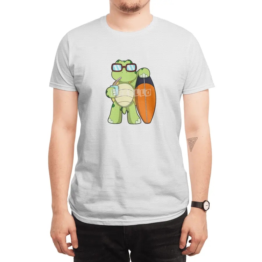 Turtle as Surfer with Surfboard & Drink Spor T-Shirt