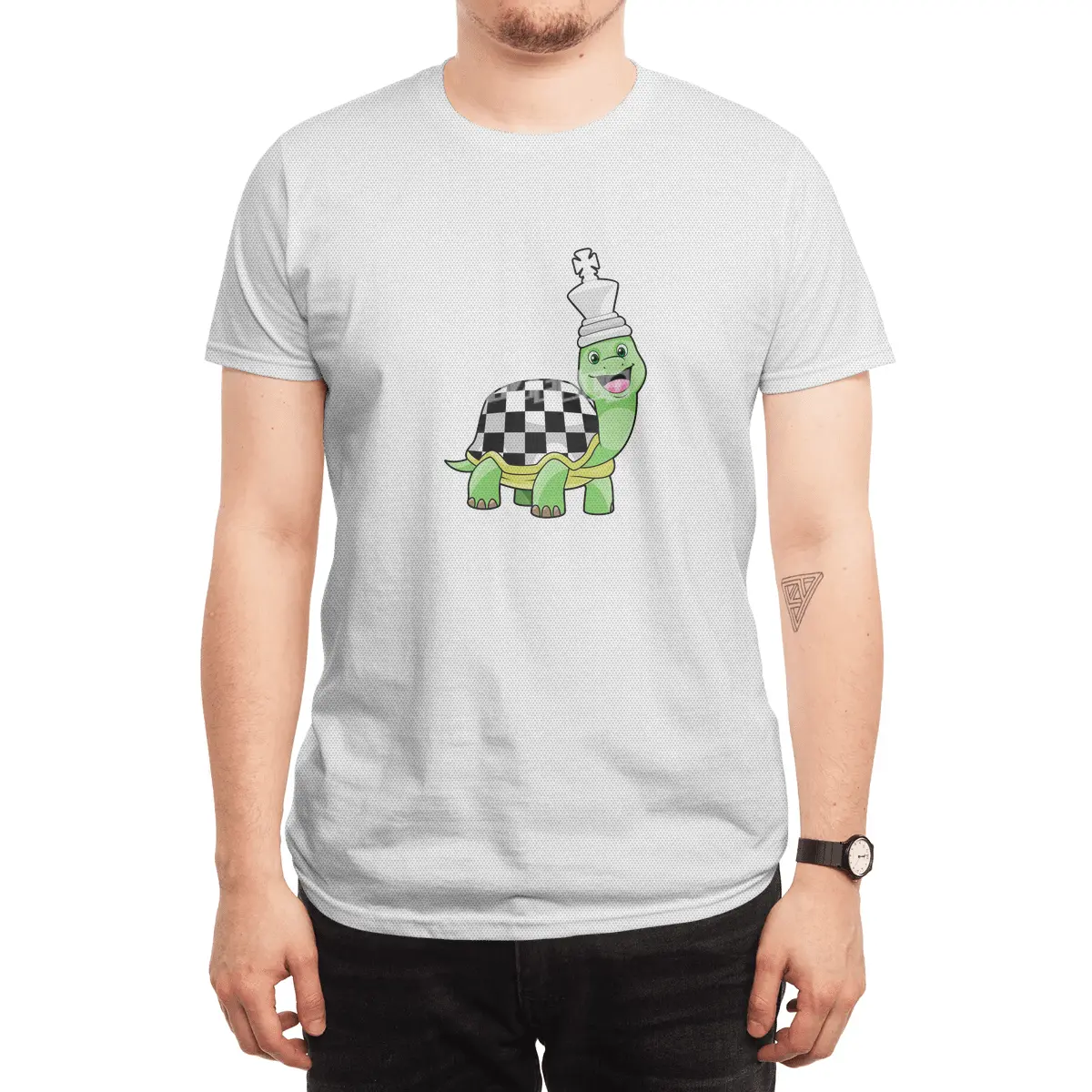 Turtle at Chess with Chess board & King Spor T-Shirt