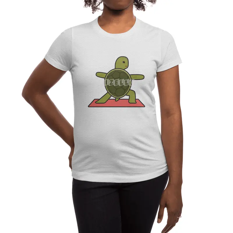Turtle at Yoga with Yoga mat Spor T-Shirt