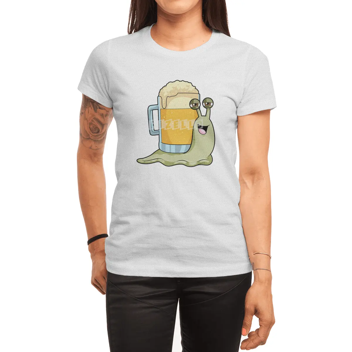 Snail with Glass of Beer Spor T-Shirt