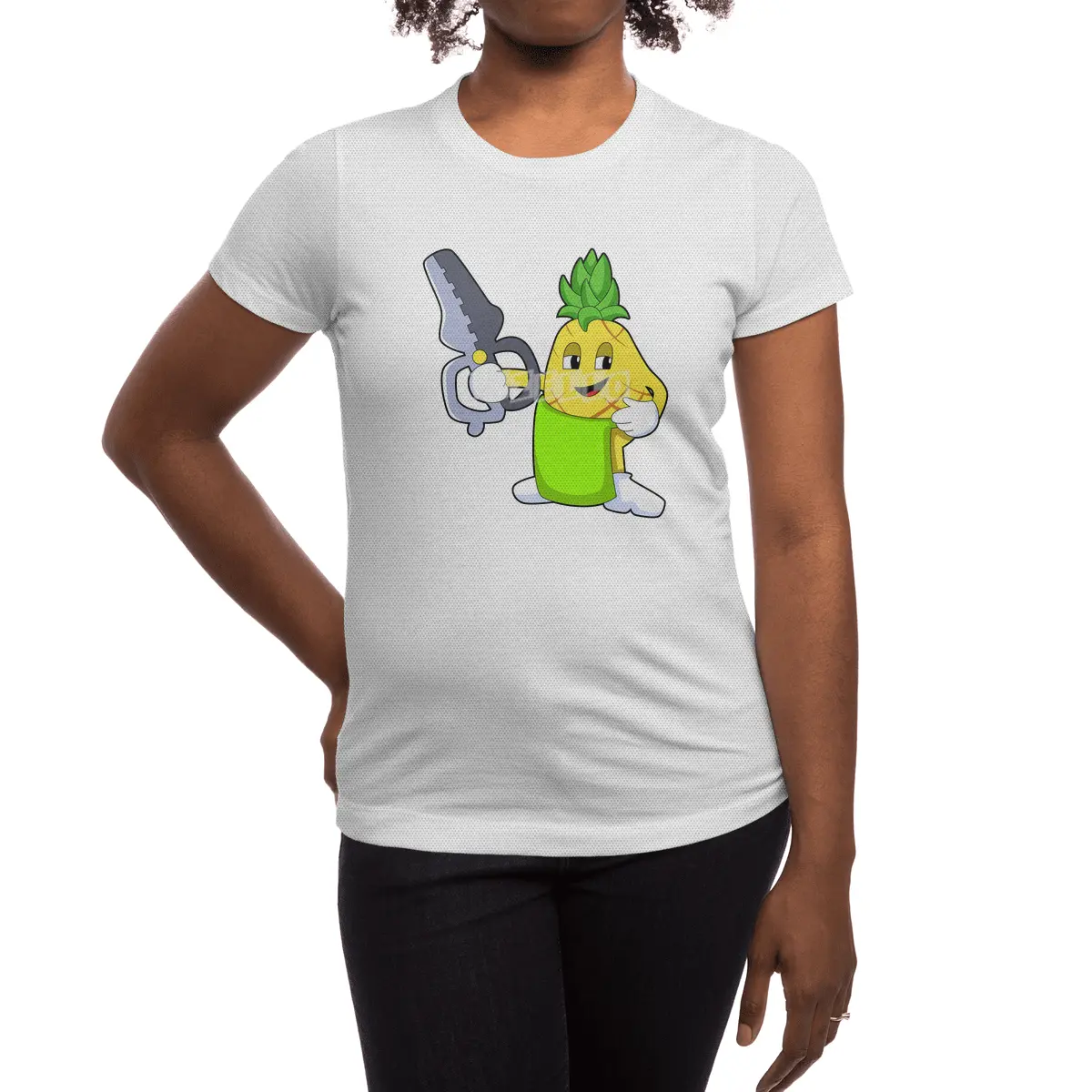 Pineapple as Hairdresser with Scissors & Razor Spor T-Shirt