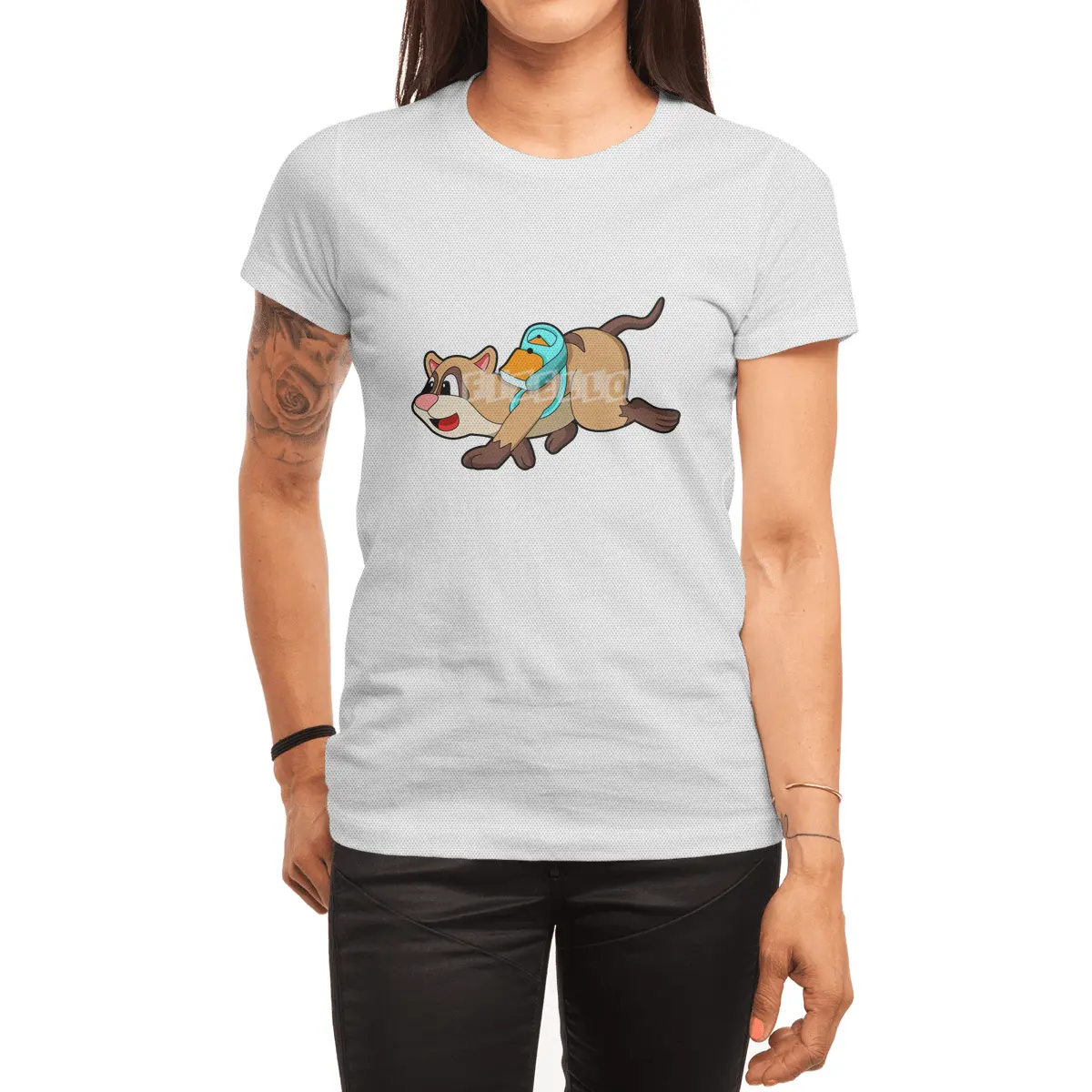 Meerkat with Backpack Spor T-Shirt