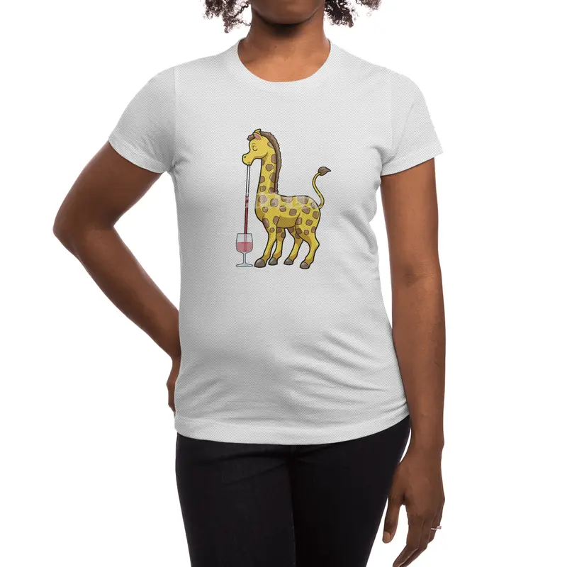 Giraffe at Party with Glass of Red wine Spor T-Shirt
