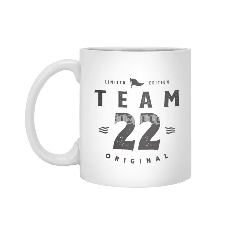 22nd Birthday Team 22 Years Old Beyaz Kupa