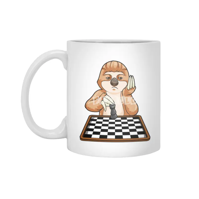 Sloth at Chess with Chess board Beyaz Kupa