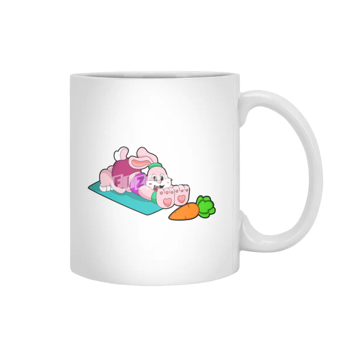Rabbit with Carrot at Yoga on Yoga mat Beyaz Kupa